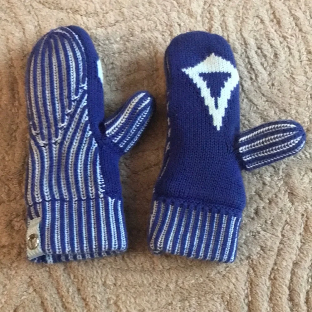 IVIVVA by Lululemon Girls XS/S Snow Salutation Fleece Backed Mittens